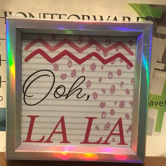 “Ooh, LA LA” Iridescent Hanging Wall Art Decor - Picture 8 of 12